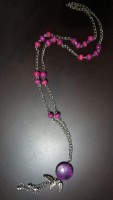 Collar violeta